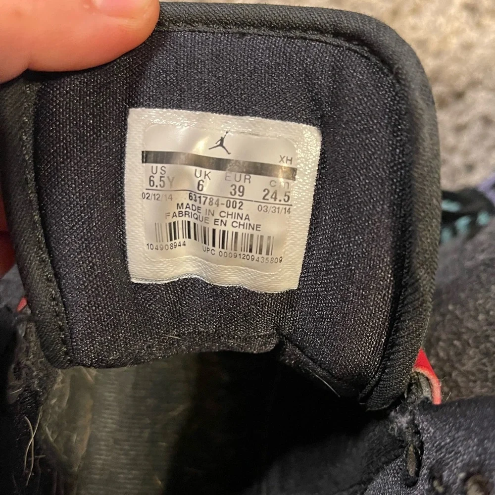 Jordan 1 flight 6 1/2 youth